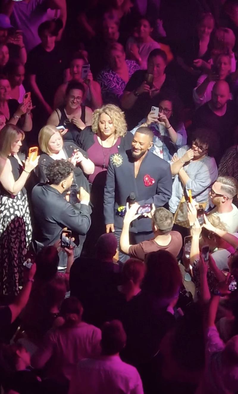Moment de concert au milieu du public